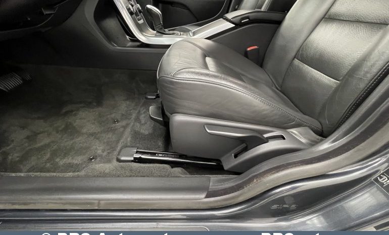 Volvo V70 D2 Drive Automatas 2012 full