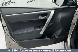 Toyota Corolla 1.6 Valvematic Automatas 2016 full