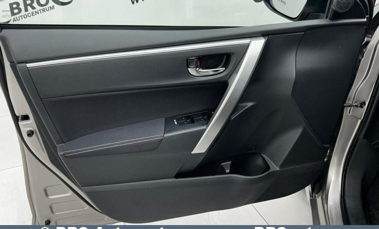 Toyota Corolla 1.6 Valvematic Automatas 2016 full