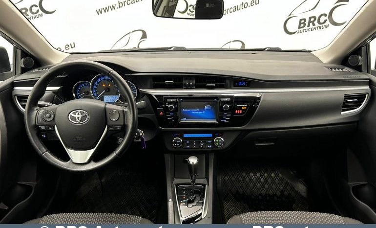 Toyota Corolla 1.6 Valvematic Automatas 2016 full