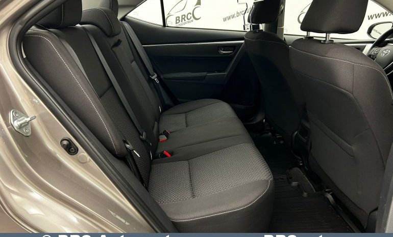 Toyota Corolla 1.6 Valvematic Automatas 2016 full