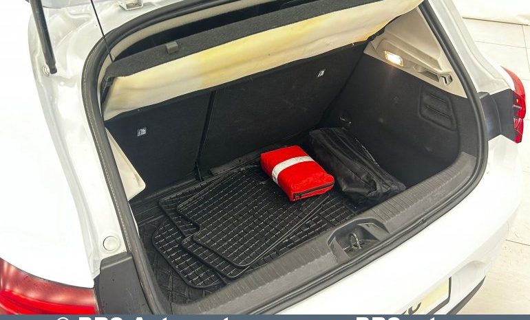 Renault Clio 1.5 Blue dCi 2020 full