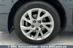 Toyota Auris 1.8 Hybrid Automatas 2017 full