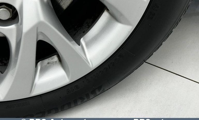 Toyota Auris 1.8 Hybrid Automatas 2017 full