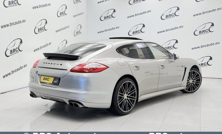 Porsche Panamera 4S Automatas 2011 full