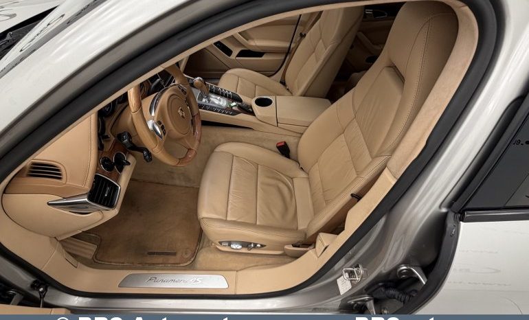Porsche Panamera 4S Automatas 2011 full