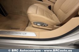 Porsche Panamera 4S Automatas 2011 full