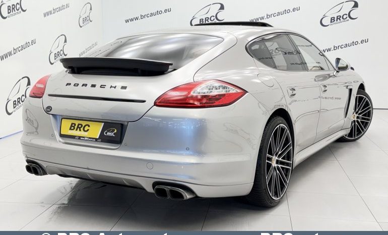 Porsche Panamera 4S Automatas 2011 full
