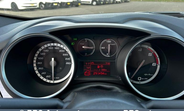 Alfa Romeo Giulietta 1.6 JTDm 2010 full