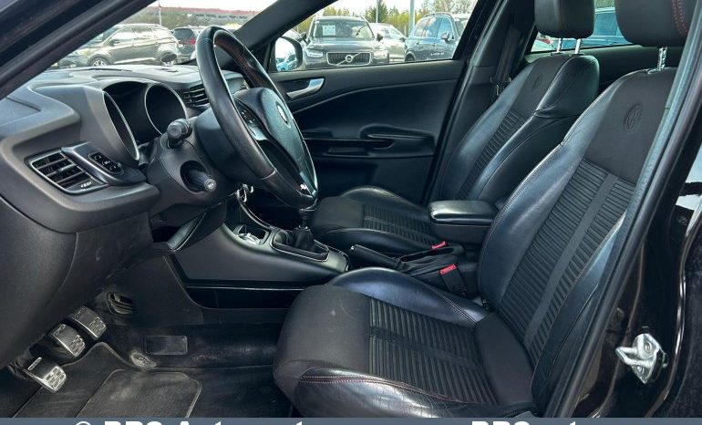 Alfa Romeo Giulietta 1.6 JTDm 2010 full