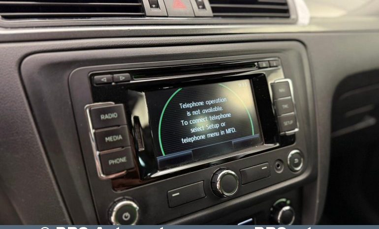 Skoda Rapid 1.6 TDI DSG Spaceback Ambiente 2013 full