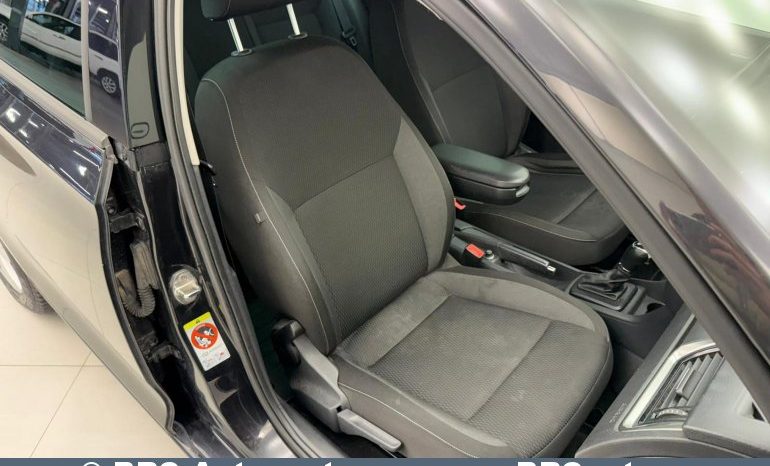 Skoda Rapid 1.6 TDI DSG Spaceback Ambiente 2013 full