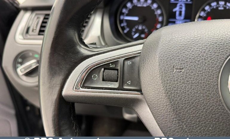 Skoda Rapid 1.6 TDI DSG Spaceback Ambiente 2013 full