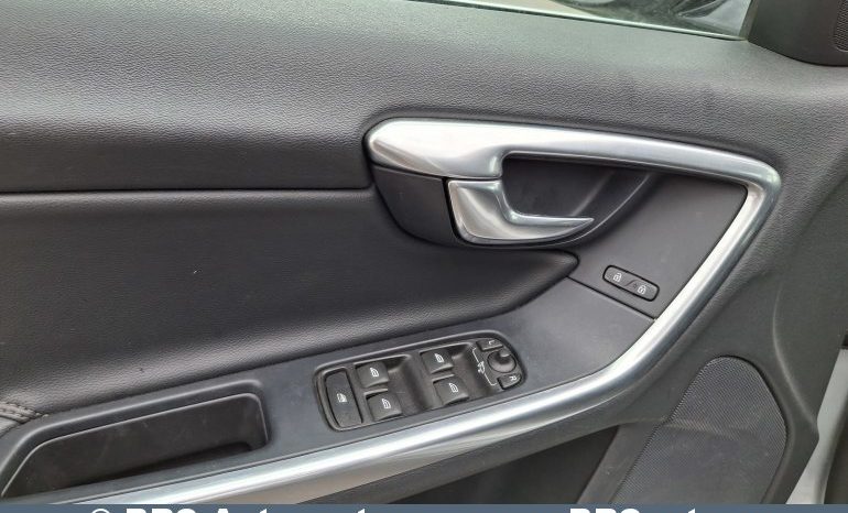Volvo V60 2.4 D6 AWD Plug-in Hybrid Automatas 2015 full