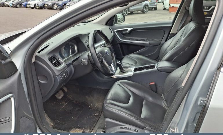 Volvo V60 2.4 D6 AWD Plug-in Hybrid Automatas 2015 full