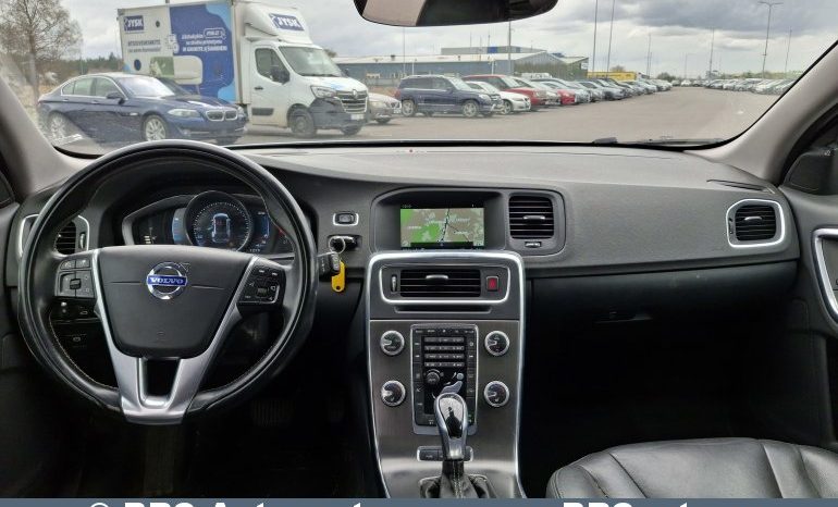 Volvo V60 2.4 D6 AWD Plug-in Hybrid Automatas 2015 full