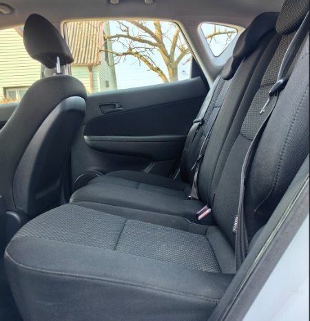 Hyundai i30 2010 full