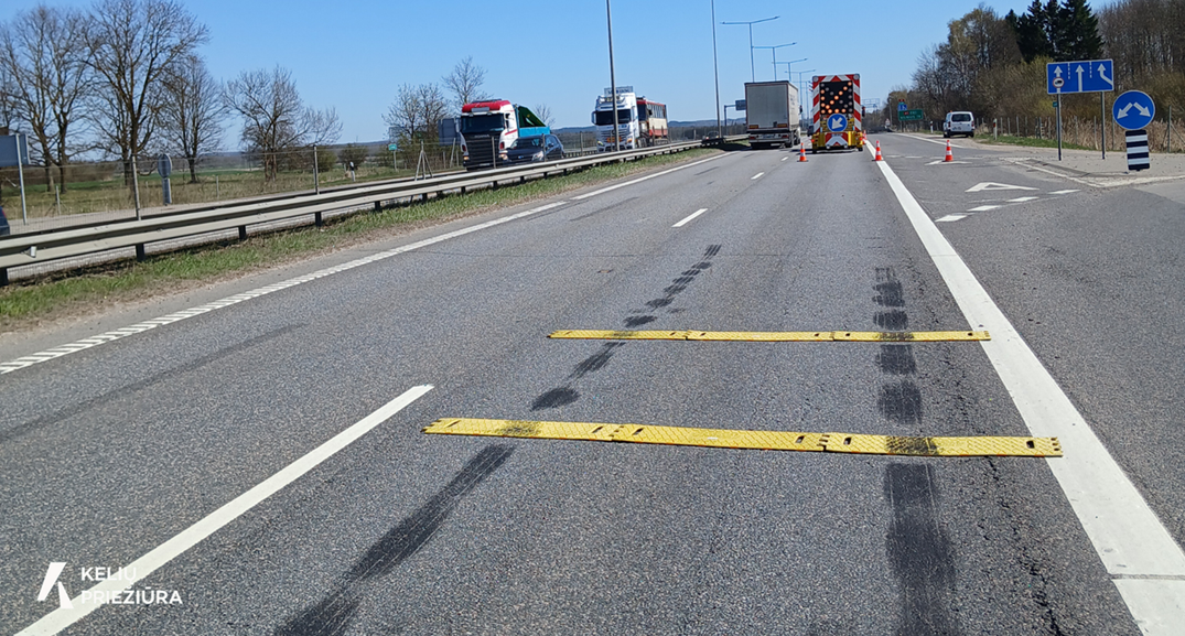 A1_kelyje_vos_isvengta_eismo_ivykio_AB_Keliu_prieziura_nuotrauka