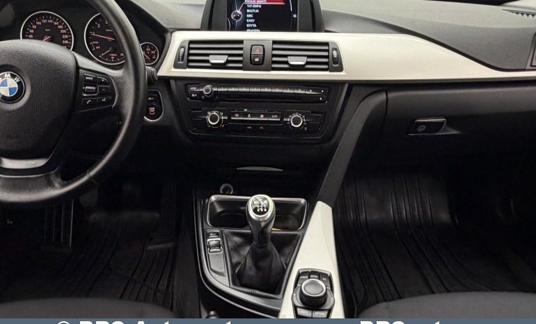 BMW 316 i 2015 full