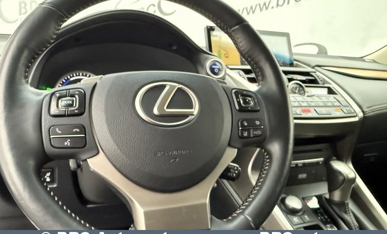 Lexus NX300h Hybrid e-Four e-CVT Automatas 2015 full