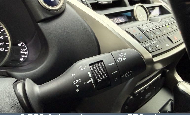 Lexus NX300h Hybrid e-Four e-CVT Automatas 2015 full