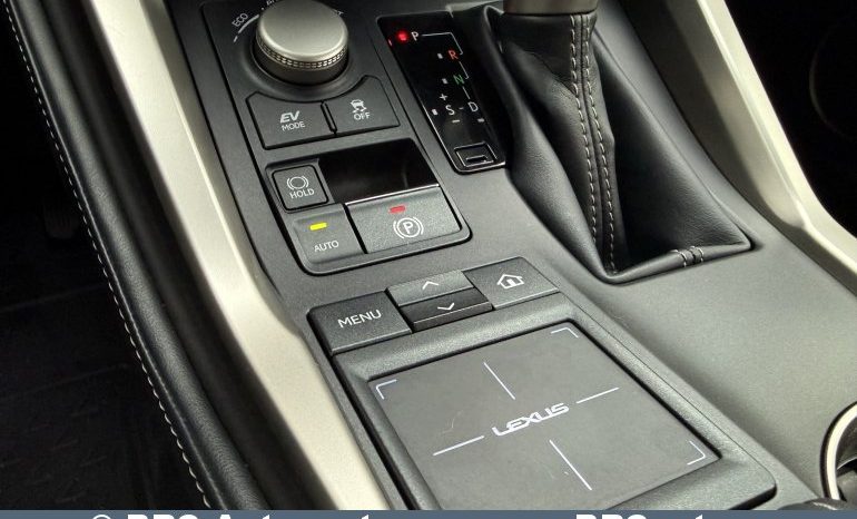 Lexus NX300h Hybrid e-Four e-CVT Automatas 2015 full