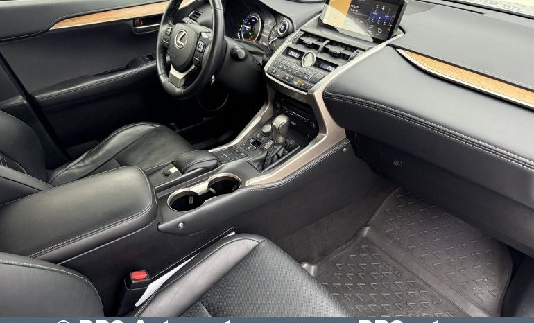 Lexus NX300h Hybrid e-Four e-CVT Automatas 2015 full