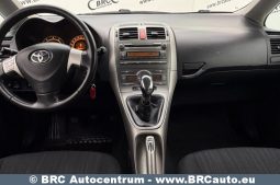 Toyota Auris 1.4 D-4D Linea Sol 2008 full