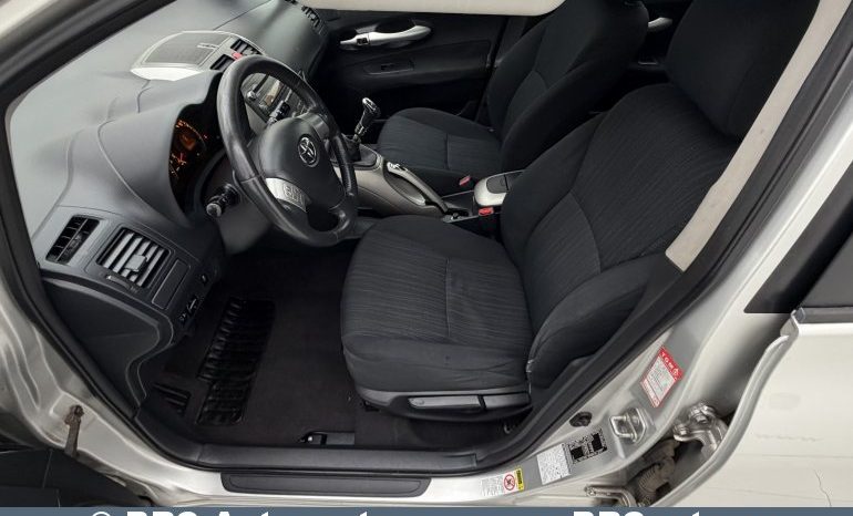 Toyota Auris 1.4 D-4D Linea Sol 2008 full