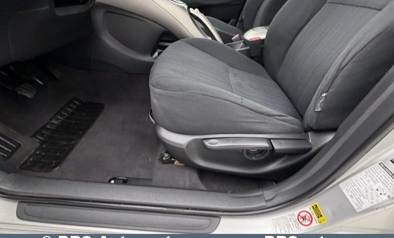 Toyota Auris 1.4 D-4D Linea Sol 2008 full