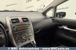 Toyota Auris 1.4 D-4D Linea Sol 2008 full