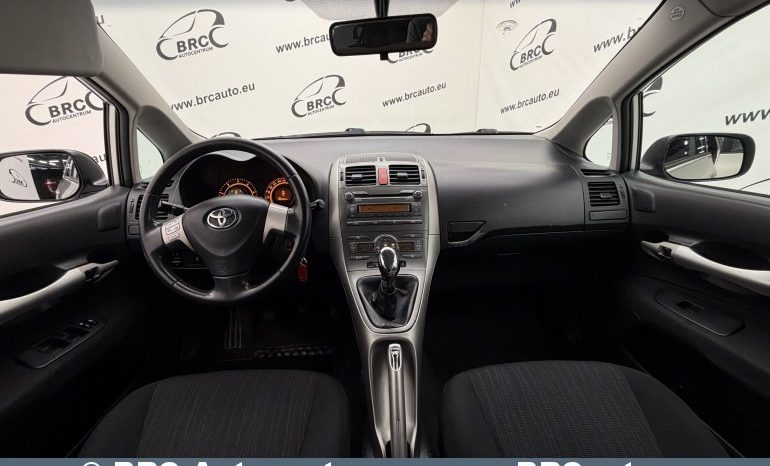 Toyota Auris 1.4 D-4D Linea Sol 2008 full