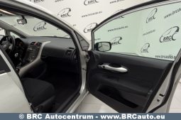 Toyota Auris 1.4 D-4D Linea Sol 2008 full