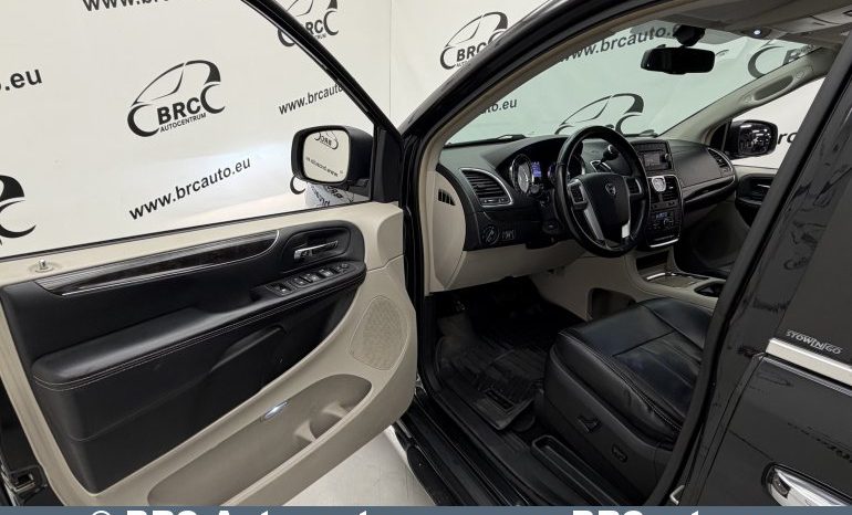 Lancia Voyager 2.8 CRD Silver Automatas 2013 full