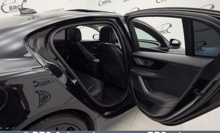 Jaguar XE S Automatas 2020 full