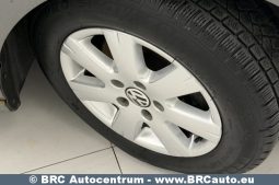 Volkswagen Golf 1.6 TDI Trendline 2012 full