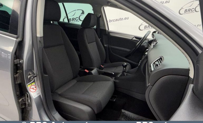 Volkswagen Golf 1.6 TDI Trendline 2012 full