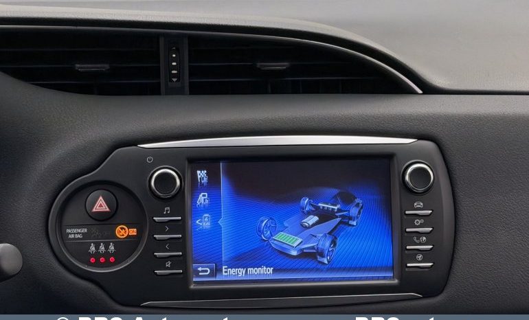 Toyota Yaris 1.5 S-Tier Hybrid Comfort Automatas 2017 full