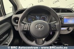 Toyota Yaris 1.5 S-Tier Hybrid Comfort Automatas 2017 full