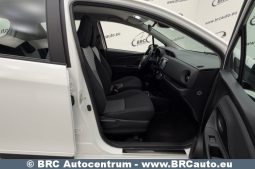 Toyota Yaris 1.5 S-Tier Hybrid Comfort Automatas 2017
