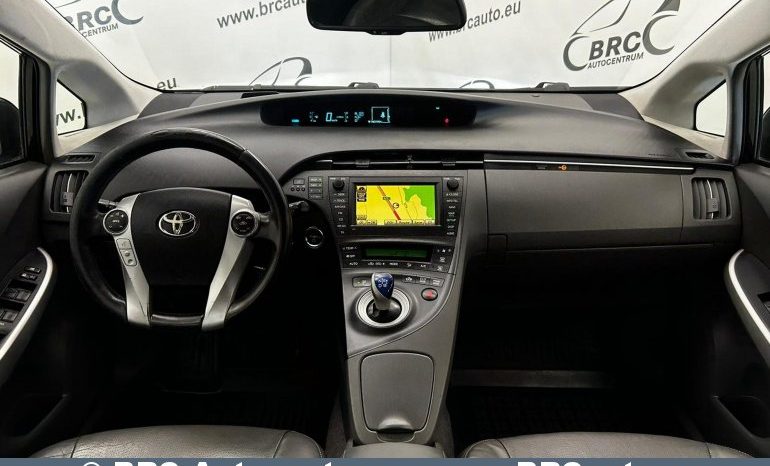 Toyota Prius Hybrid Automatas 2012 full