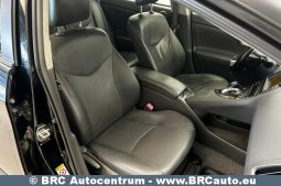 Toyota Prius Hybrid Automatas 2012 full