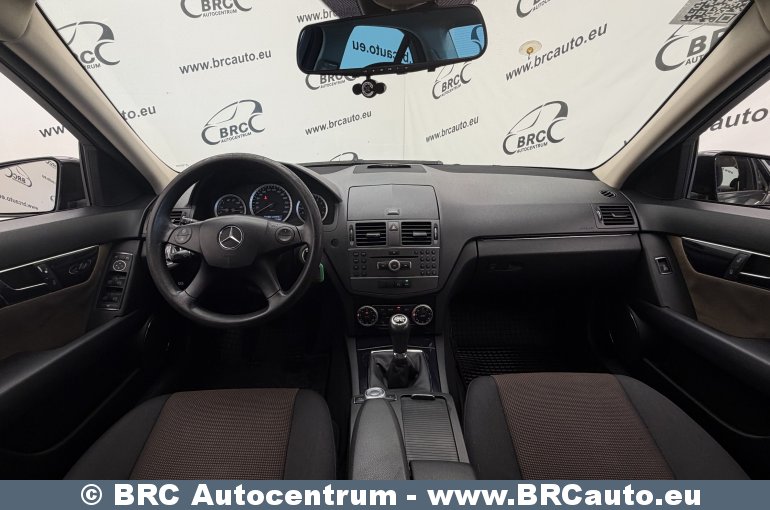 Mercedes-Benz C 180  2011