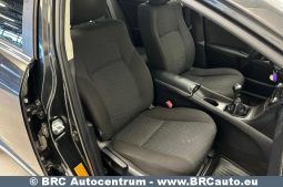 Toyota Avensis 2.0 D-4D 2010 full