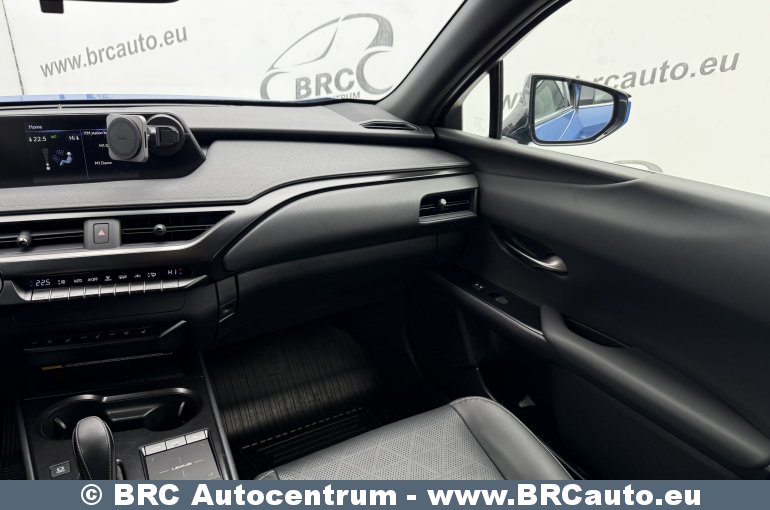 Lexus UX300e 72.8kWh Automatas 2022