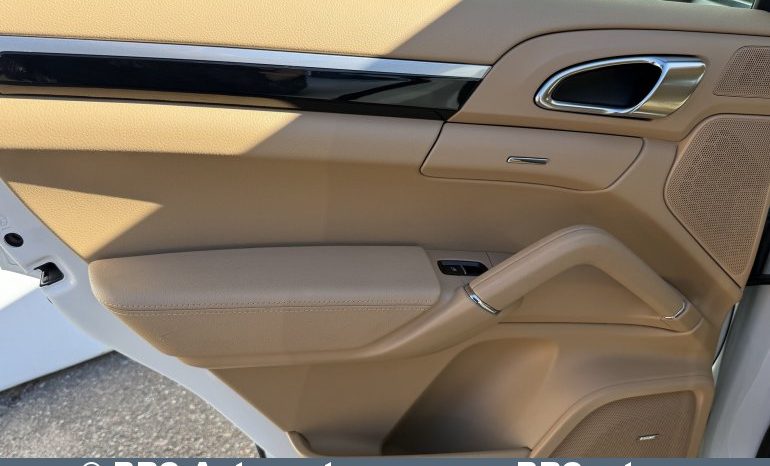 Porsche Cayenne S 3.0 V6 Hybrid Automatas 2014 full
