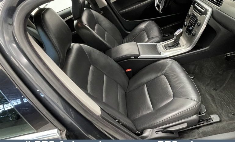 Volvo V70 D2 Drive Automatas 2012 full