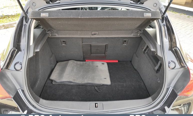 Opel Astra 1.7 CDTI 2010 full