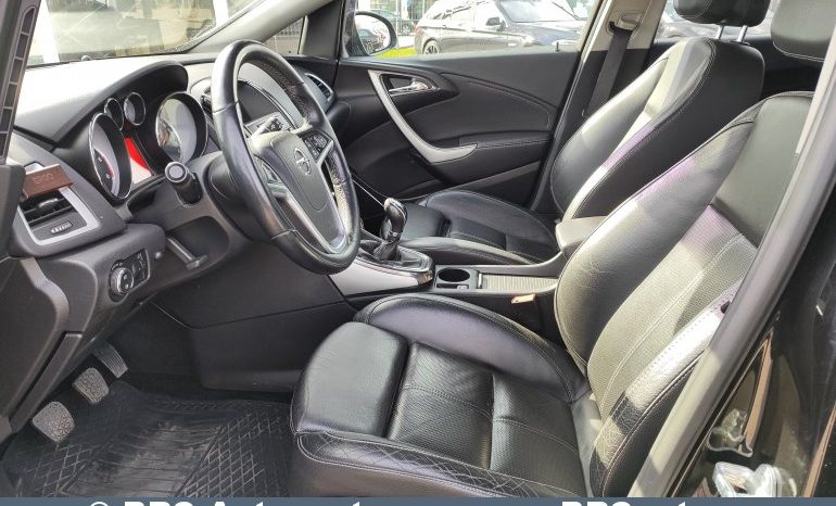 Opel Astra 1.7 CDTI 2010 full