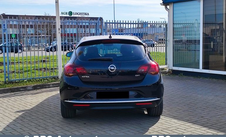 Opel Astra 1.7 CDTI 2010 full